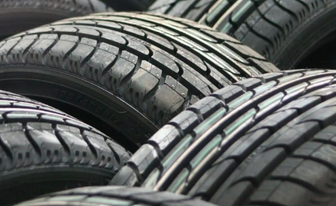 Investigan la fabricación de neumáticos nuevos con llantas en desuso